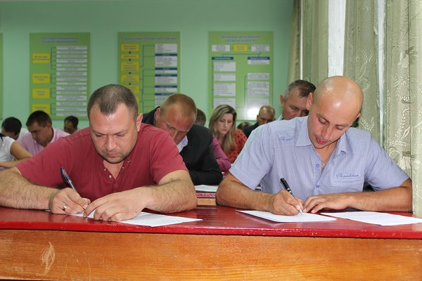 Державний екзамен склали спеціалісти з менеджменту зовнішньоекономічної діяльності заочної форми навчання